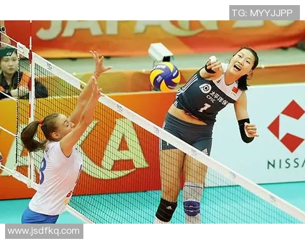 武汉排球队战术揭秘：排球巨献背后的策略与团队协作分析